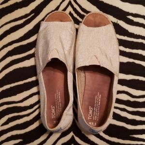 Open toe Toms